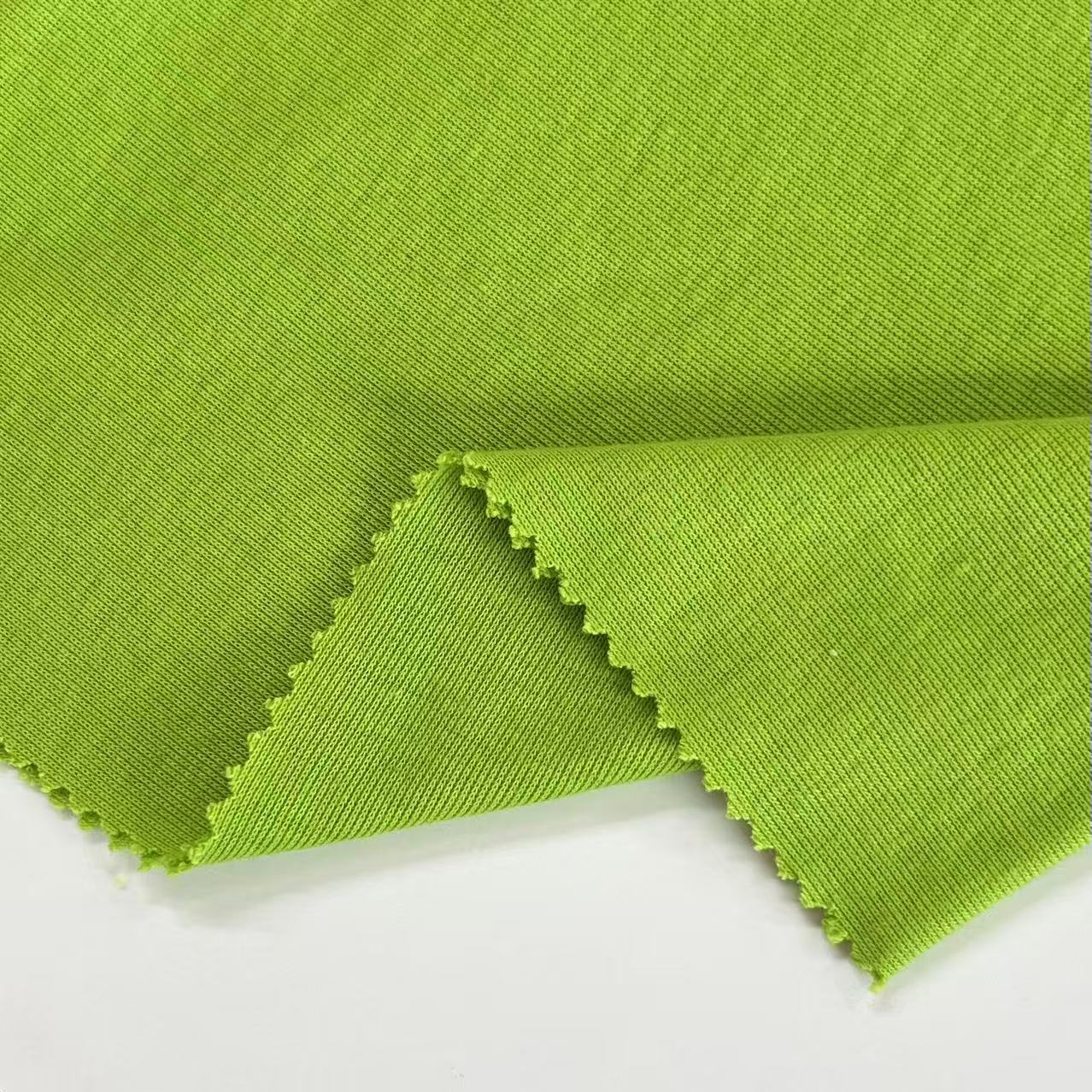 65% Polyester, 35% Merino Wool, 1×1 Ribbed Fabric, Elastic, Anti-Pilling, Breathable, Warm, Antibacterial, Sweat-Absorbent