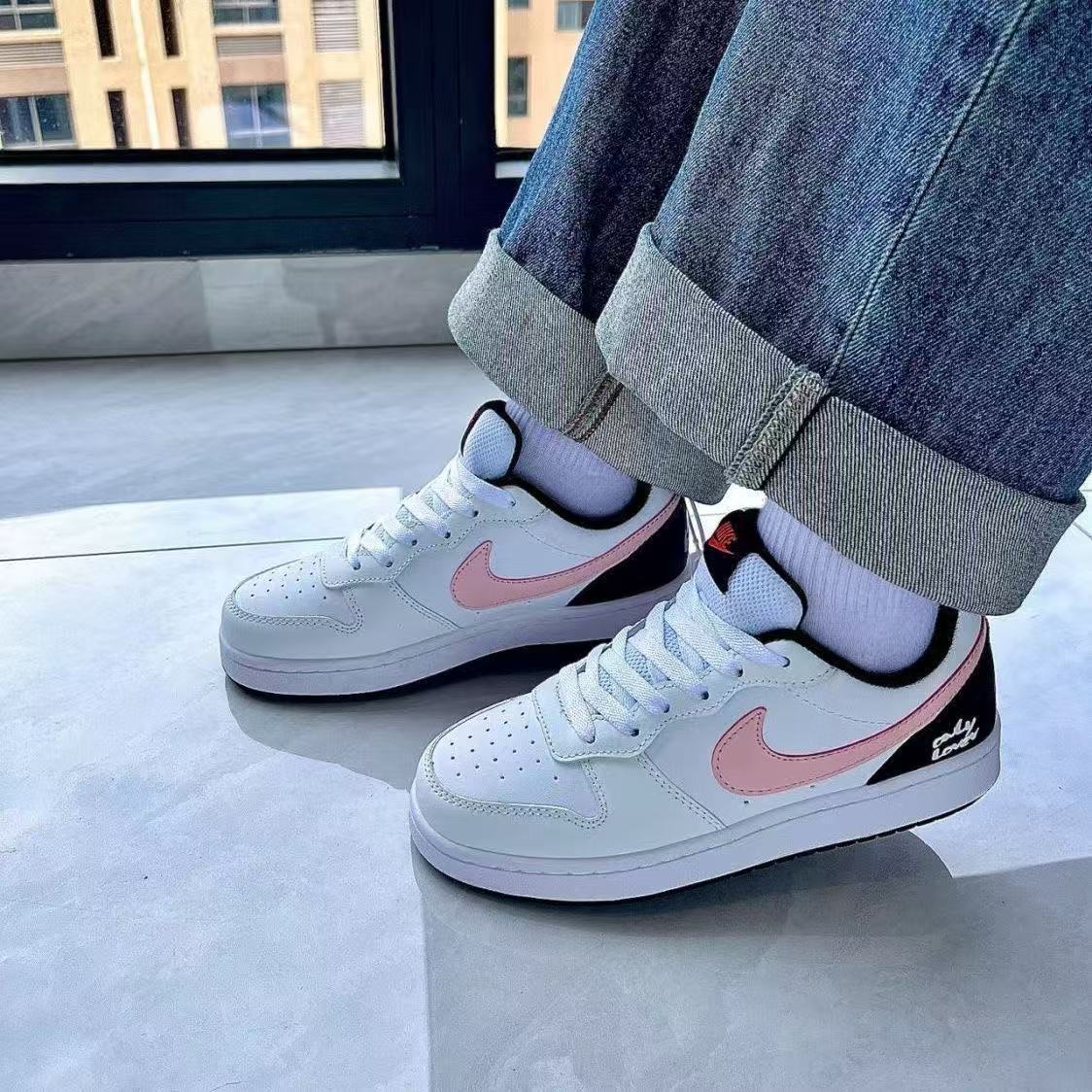 2025 New Air Force Co-Branded White Pink Internet Celebrity High-Looking Campus Style Cute Non-Slip Casual Couple for Men and Women