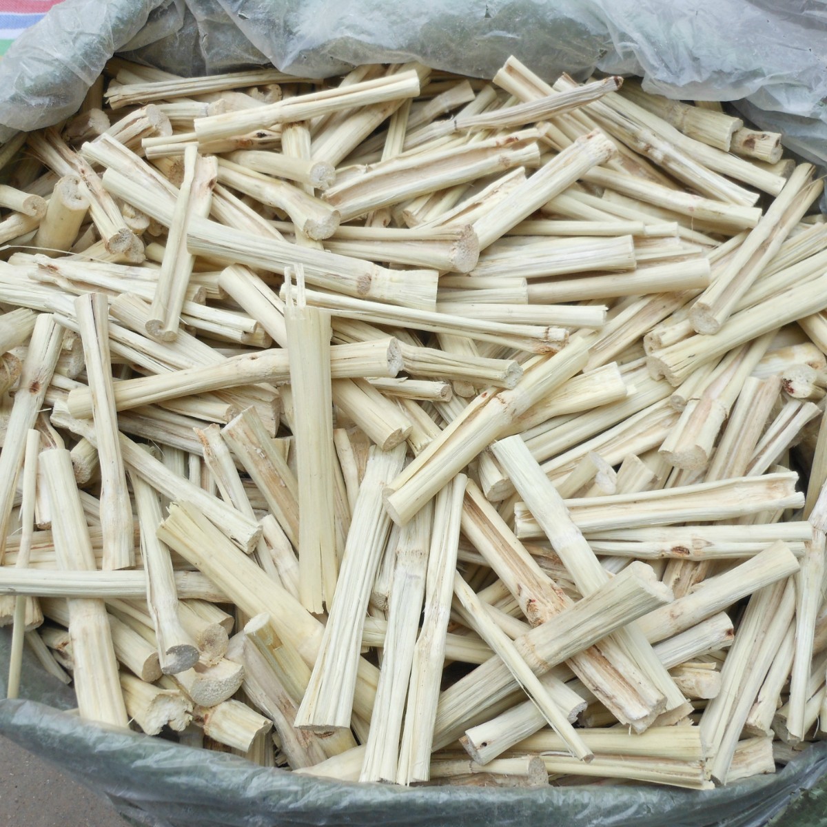 Hamster Molar Sweet Bamboo Rabbit Chinchilla Guinea Pig Universal Molar Snack Chewing Wood 1kg Pet Special Molar Sweet Bamboo