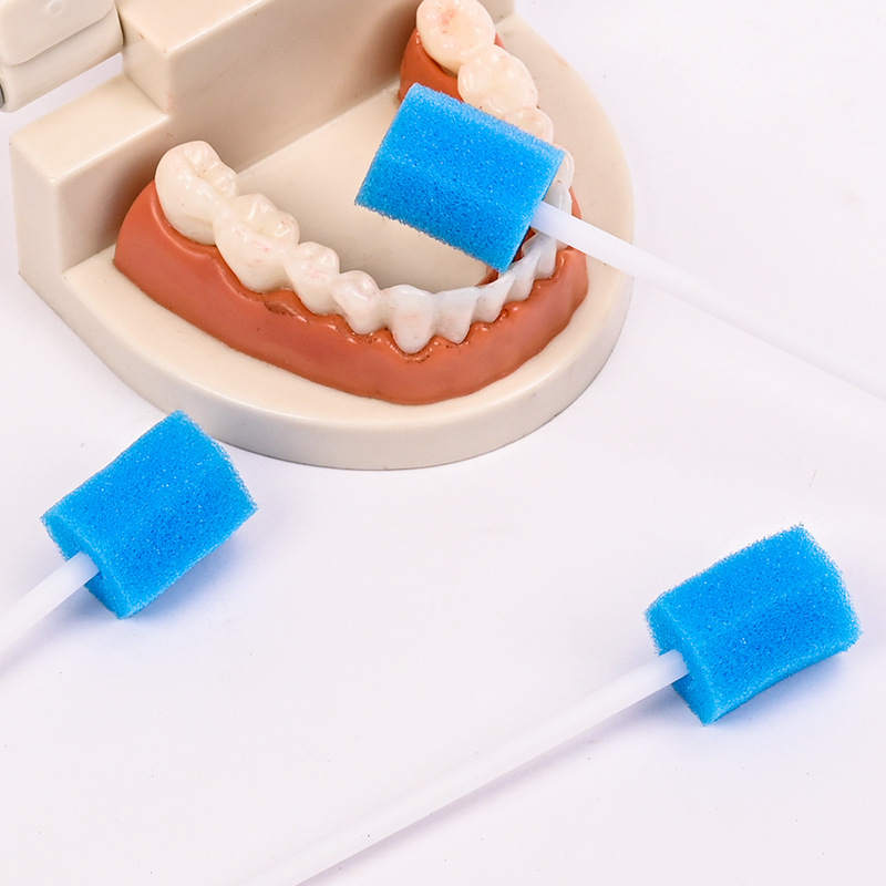 Disposable Oral Care Cleaning Sponge Stick Sponge Pick Cleaning Care Sponge Stick 100 Bags of Disinfectant Brushes