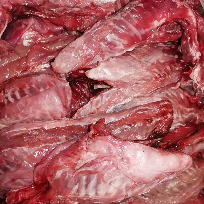 Fresh Rabbit Meat, Freshly Killed Whole Farmhouse Free-Range Rabbit Meat with Head, Rabbit Legs, Frozen Fresh Rabbit Head