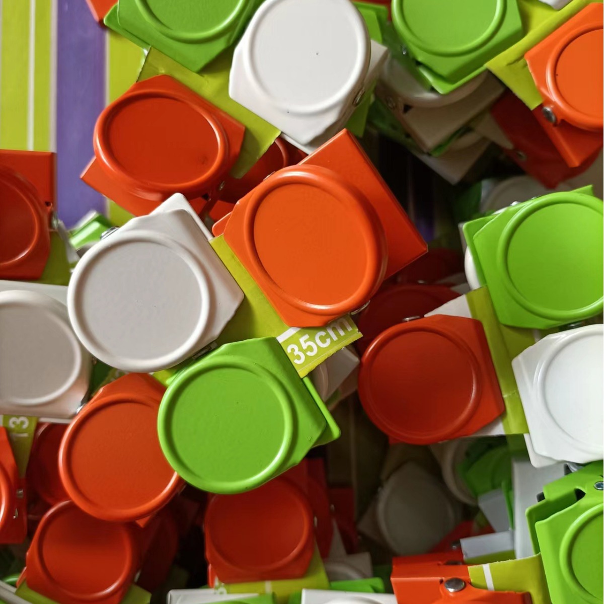 Office supplies multi-color creative magnetic clip size 35*30*23 price concessions wholesale volume spot supply