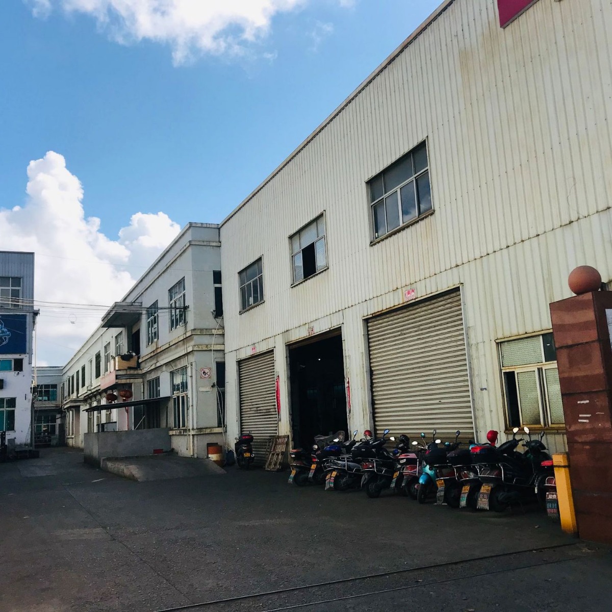 Ant with cross-border electric car motorcycle disc brake car lower pump caliper screw air nozzle cap exhaust rubber cap