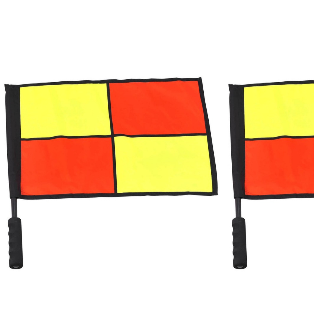 Поставка классических вращающихся судейских флагов (YT-7570) Флаги с боковыми вырезами Ручные флаги Флаги судей по футболу
