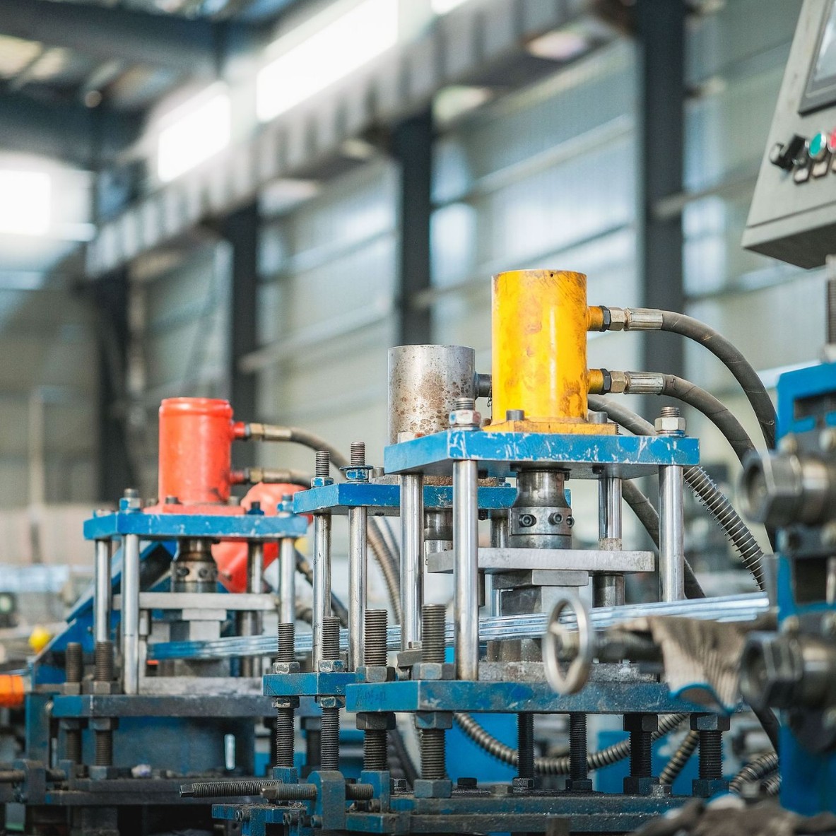 Light steel keel wholesale fireproof tooling home decoration partition wall keel ceiling keel heaven and earth keel thickened light steel keel