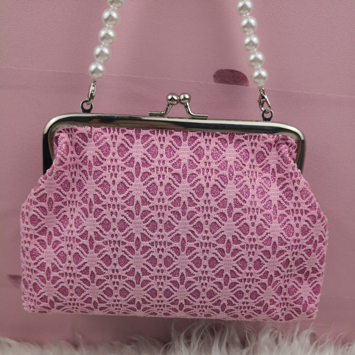 New 6 inch large gold powder spider web mobile phone bag, dinner Pearl wrist bag key bank card clutch bag