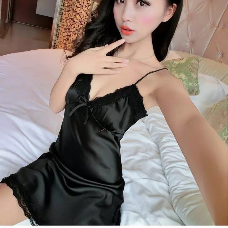 Cherry Temptation European and American Perspective Sex Lingerie Sexy Deep V Sling Lace Nightgown Pure Sexy Pajamas suit