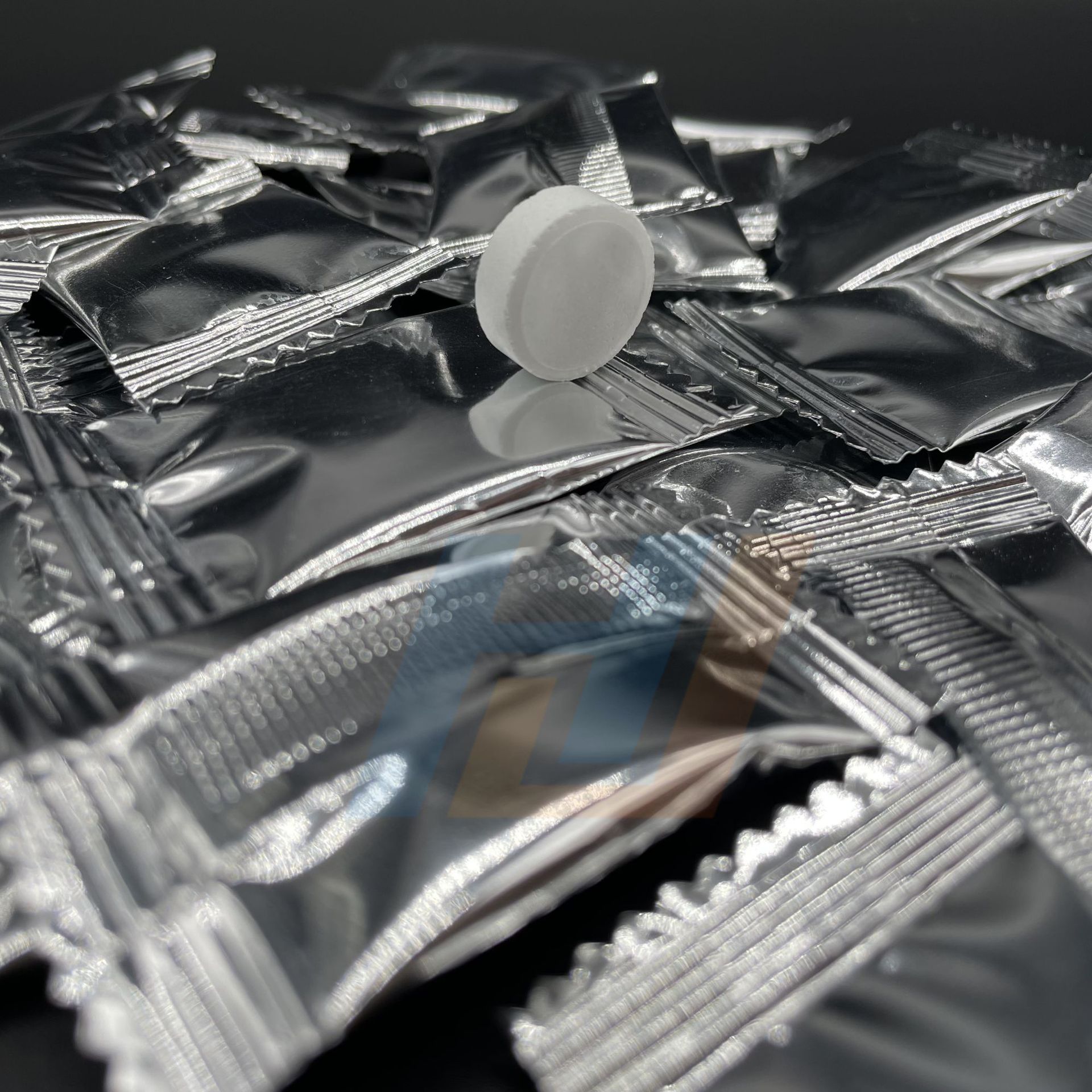 Toilet Cleaning Effervescent Tablets Toilet Descaling Bubble Pills Toilet Deodorizing Cleaner