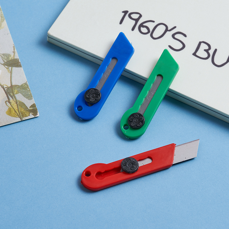 Фабричный оптовый точилка для карандашей, телескопический нож для бумаги, пластиковый маленький нож для распаковки