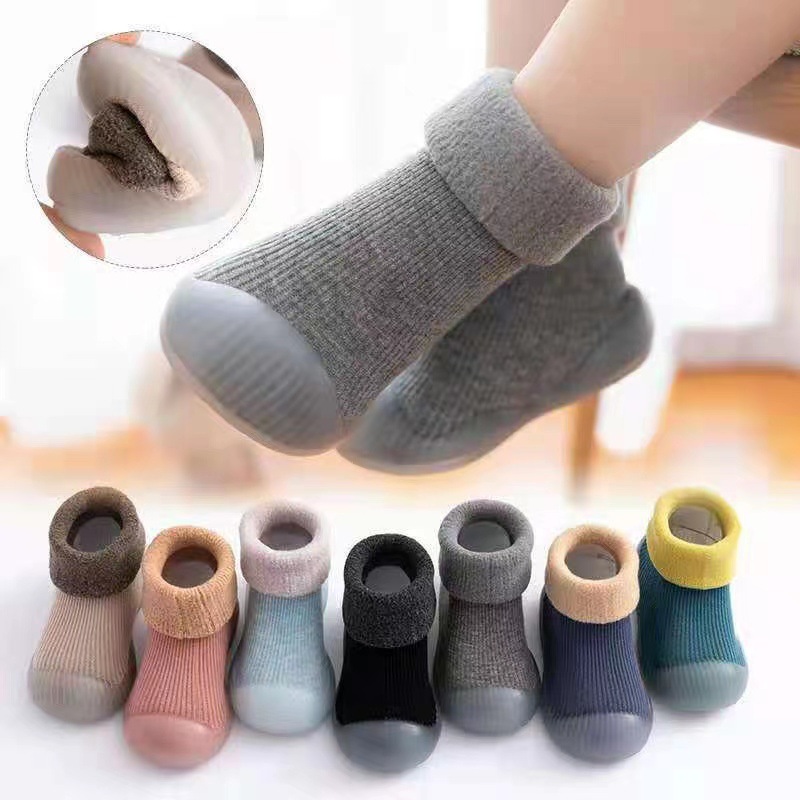 Baby Toddler Shoes Autumn and Winter Velvet Thickeneded Soft Sole Non-Slip Men's and Women's Baby Shoes Pure Cotton Floor Socks to Heattech