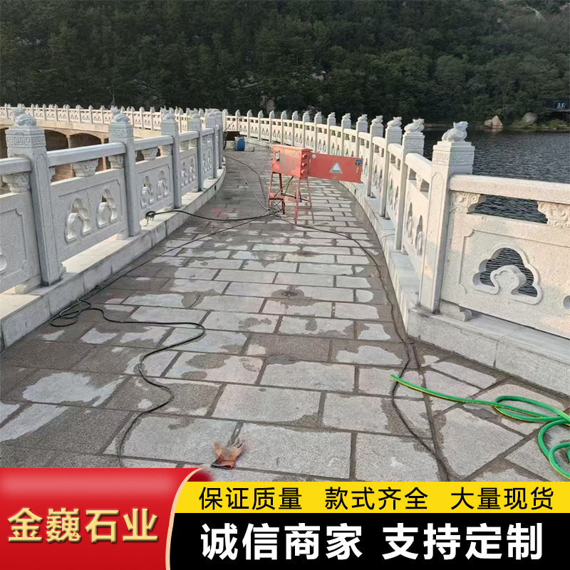 Каменные ограждения, гранитные ландшафтные ограждения, резные блаустоновые заборы, ограждения для садов и рек, каменные ограждения