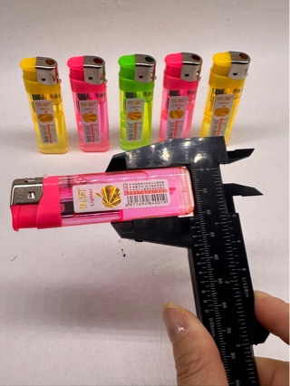 Factory Wholesale Disposable High-grade Plastic Transparent Open Flame Small Round Machine Lighter Batch Can Be Customized for Advertising