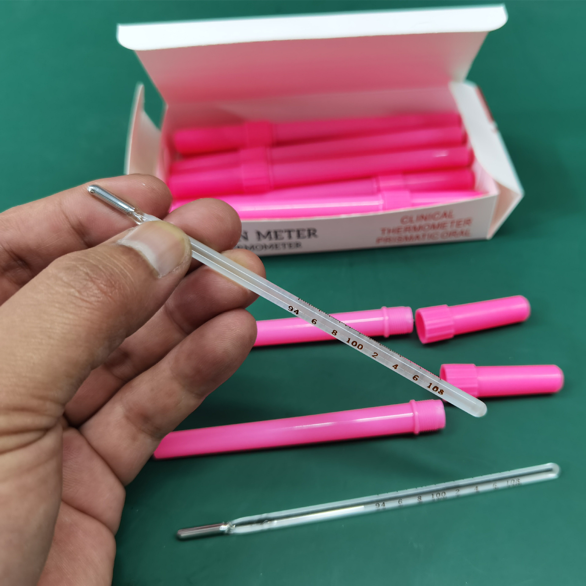 Oral medical glass thermometer triangle rod thermometer CE certification ℃ & ℉ foreign trade version pharmaceutical kit