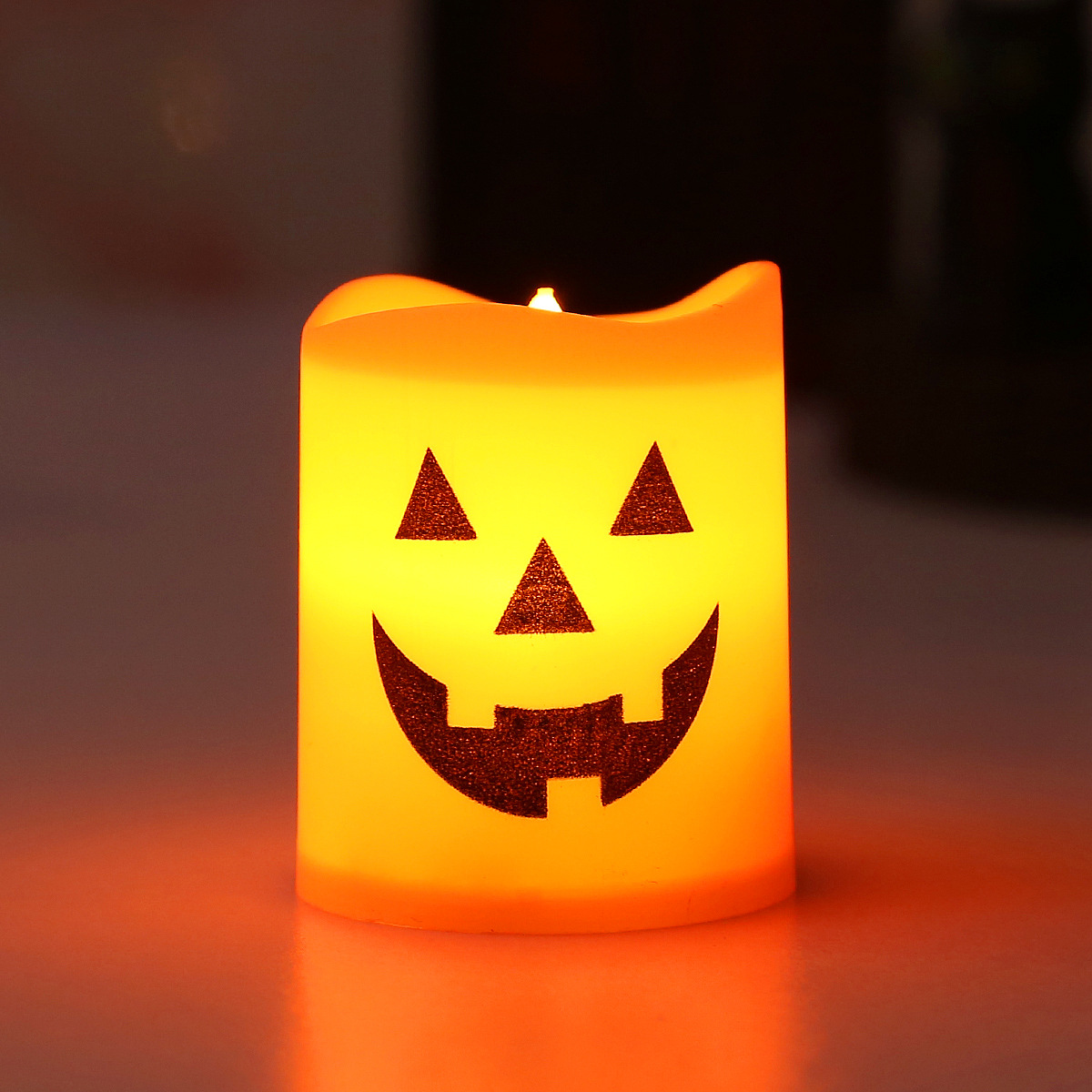 Cross-border Halloween electronic candle lamp candlestick horror skull ghost festival ghost pumpkin lamp atmosphere decoration
