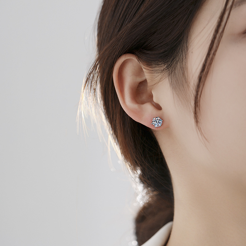 Moissanite Earrings for Men and Women Sterling Silver Six-Claw Ear Bone Elegant Simple High-End Earrings White Golden Earrings Tk Cross-Border