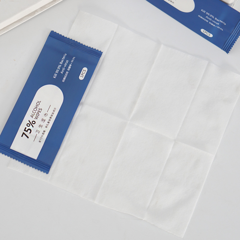 75 Alcohol Wipes for Kidsren and Students Portable No-Wash Sanitary Wipes Ethanol Disposable Wet Wipes Antibacterial Single Piece
