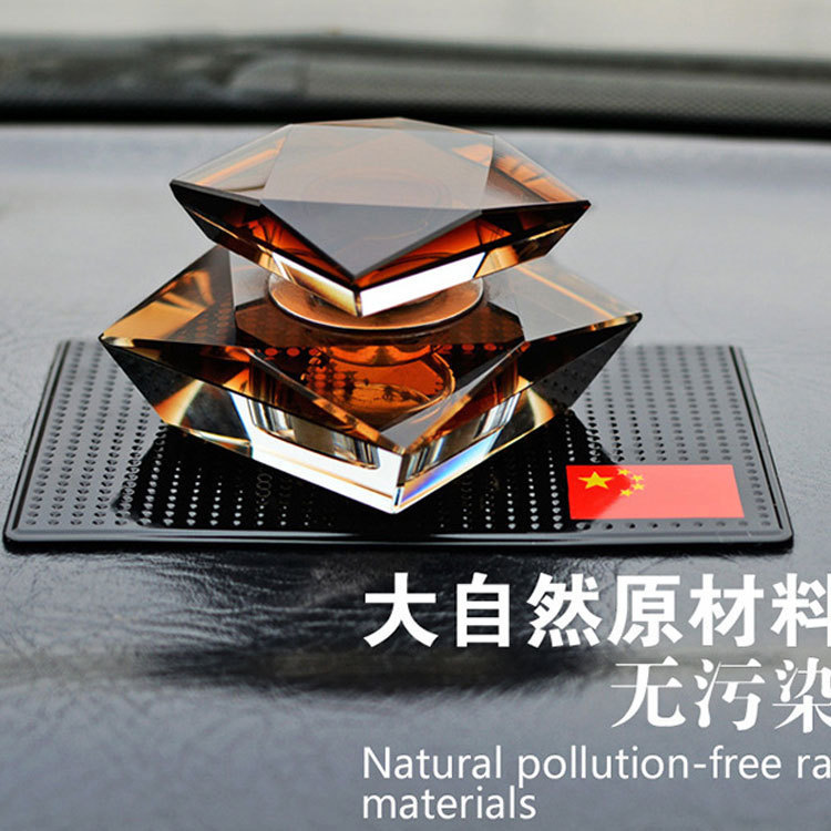 Car non-slip mat large decoration perfume mobile phone storage mat center console car flag non-slip mat storage mat