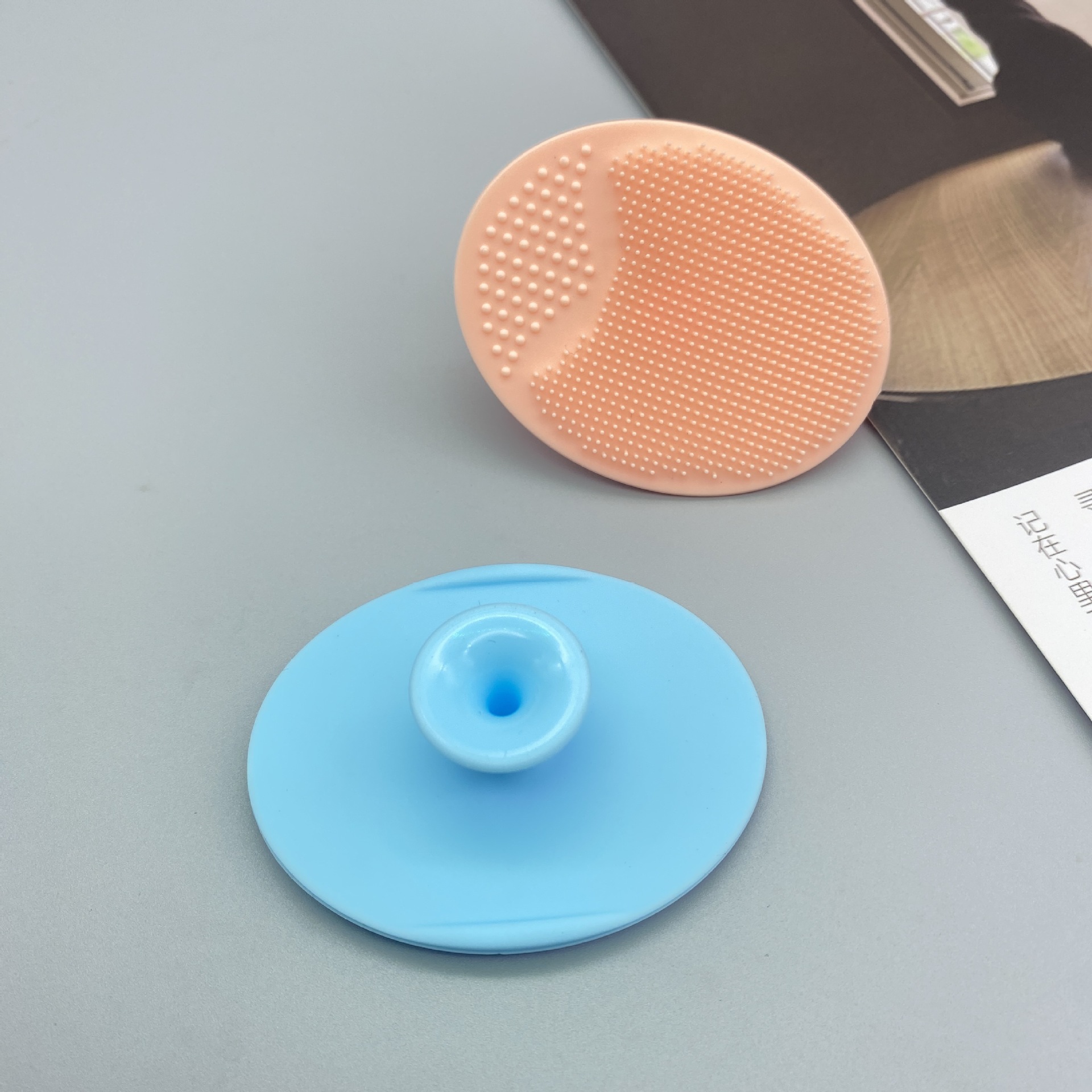 Manual small size Silicone Facial Brush Beauty Brush Face Cleaning Brush Silicone Baby Shampoo Brush Cleanser Makeup Brush