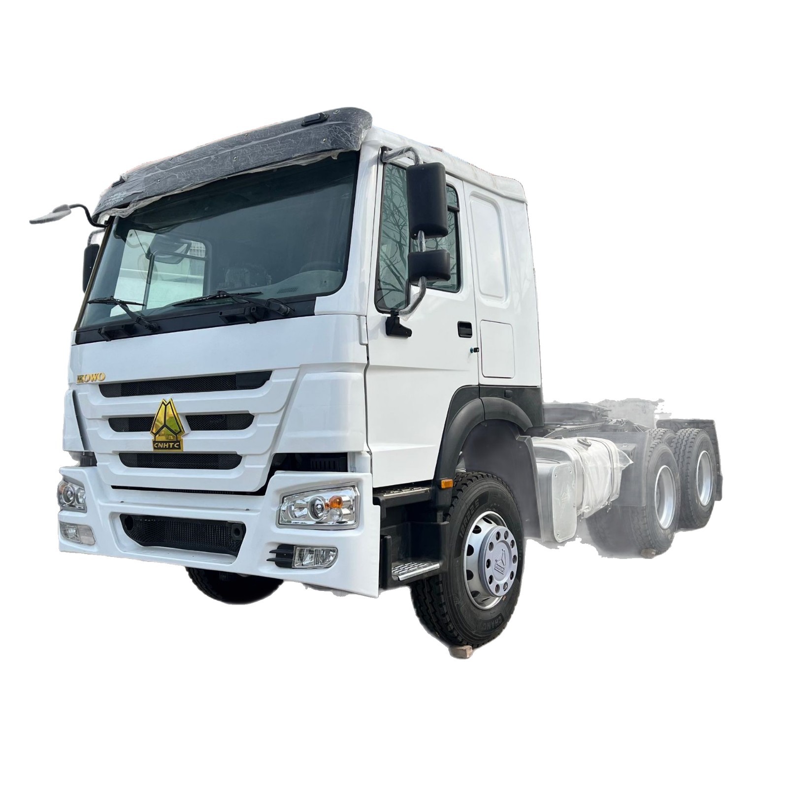 Selling African Sinotruk Howo Tractor Truck 6X4 90% New Port Dock Container Semi-Trailer Tractor Head