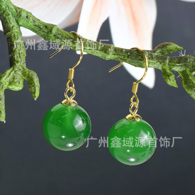 S925 sterling silver high quality natural green chalcedony ear hook simple versatile classic green agate earrings factory wholesale