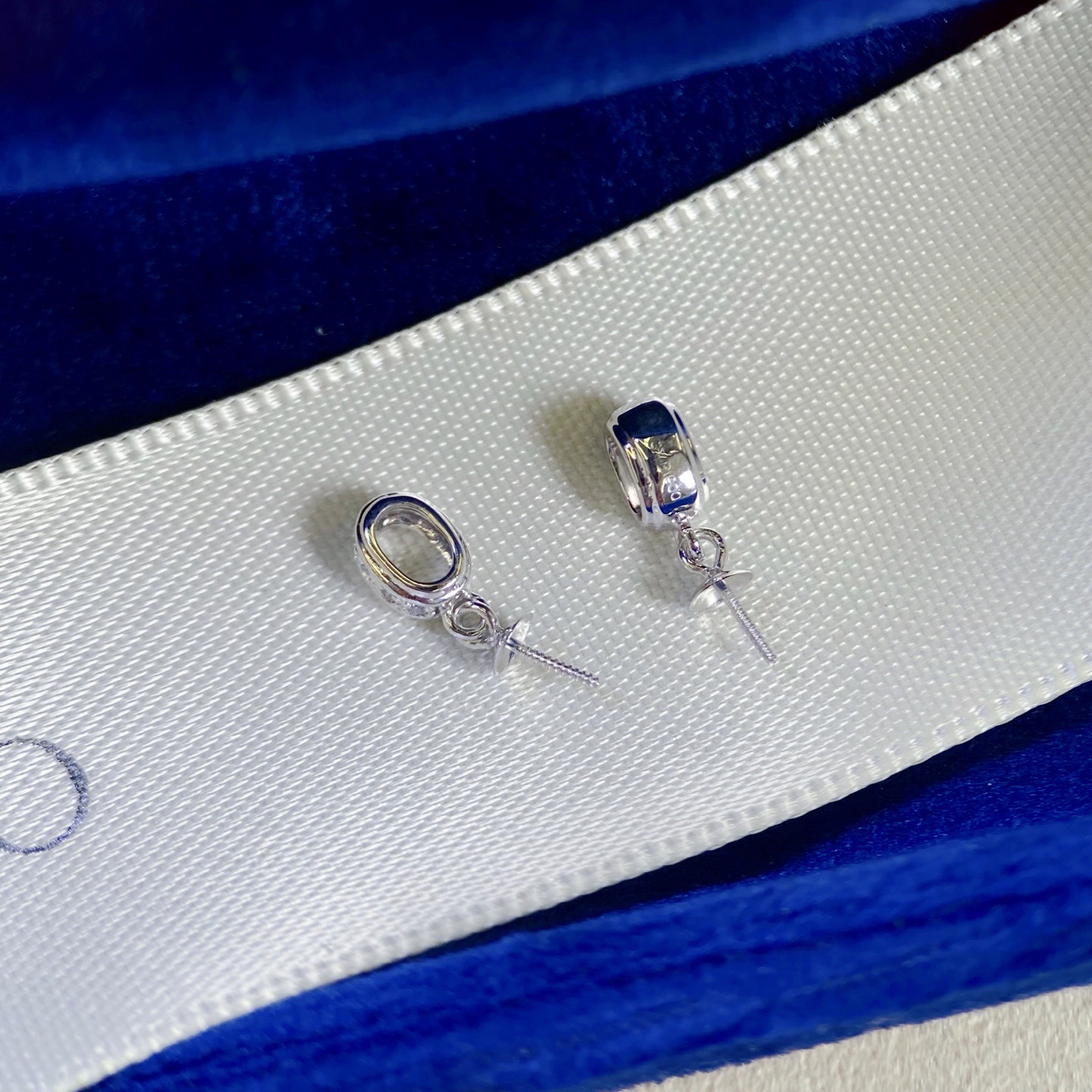 Platinum Pt900 Accessories Pearl Pendant Zircon Inlaid with 10-11mm Beads Accessories Do Not Include Beads or Chains