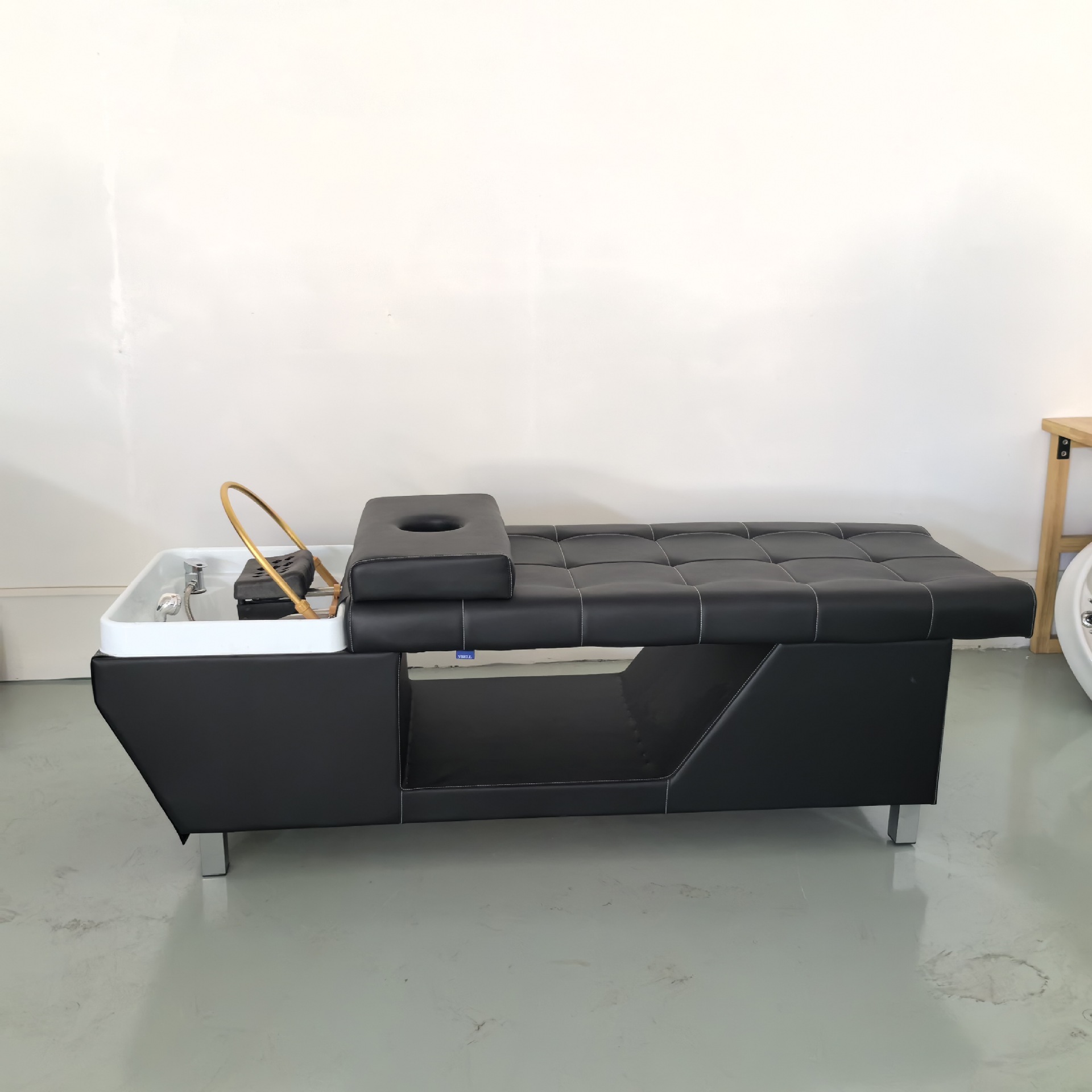 Автоматическая машина для лечения головы, шампуньная кровать, специальная кровать для парикмахерской, водяная циркуляция, фумигация, массажная кровать для ухода за волосами