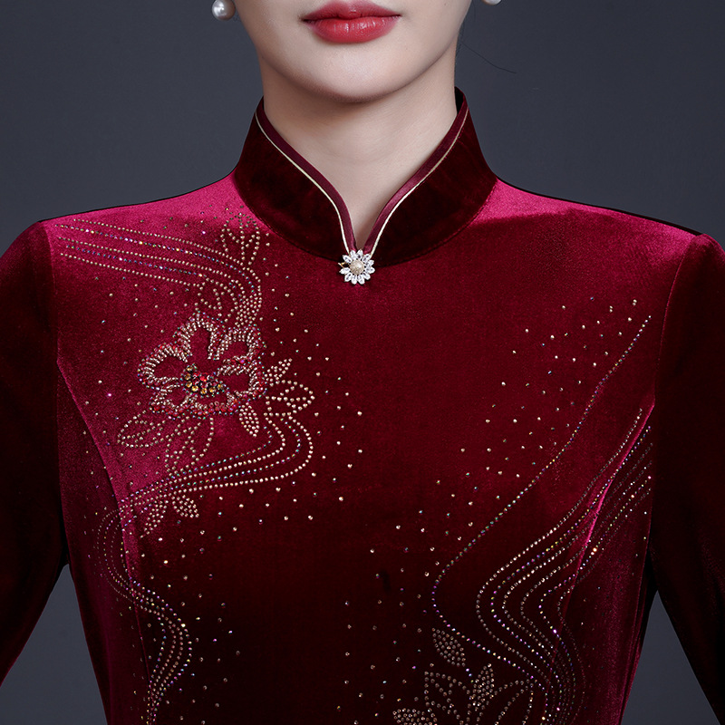 Red Mother's Wedding Dress Evening Dress Women's High-end High-end Velvet Hi-mother-in-law Wedding Toast Dress Noble and Atmospheric