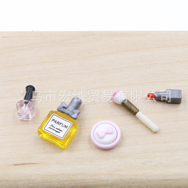 1:12 Doll House Mini Perfume Lipstick Makeup Water Dressing Set Micro Landscape Decoration Ornaments