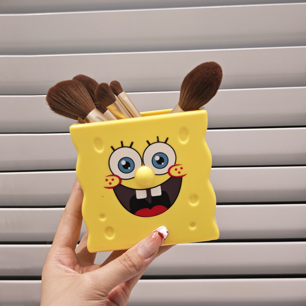 Cross-Border Hot-Selling Sanrio Crayon Shin-Chan and Spongebob Series Creative Pen Holder Makeup Brush Storage Student Gift