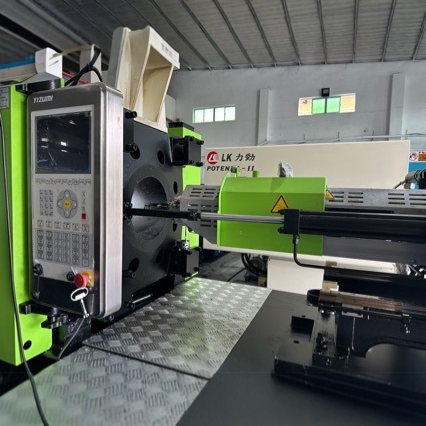 Transfer 2020 Year Ex-Factory Injection Molding Machine Un200A5S Ton Basic New Used Injection Molding Machine for Sale