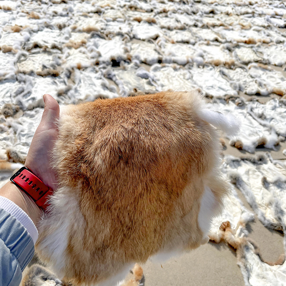 Ready Supply of Raw Materials, Whole Piece of Real Rabbit Skin, Car Mat, Knee Pads, Waist Pads, Warm Fur, Natural Blanket, Fur All in One