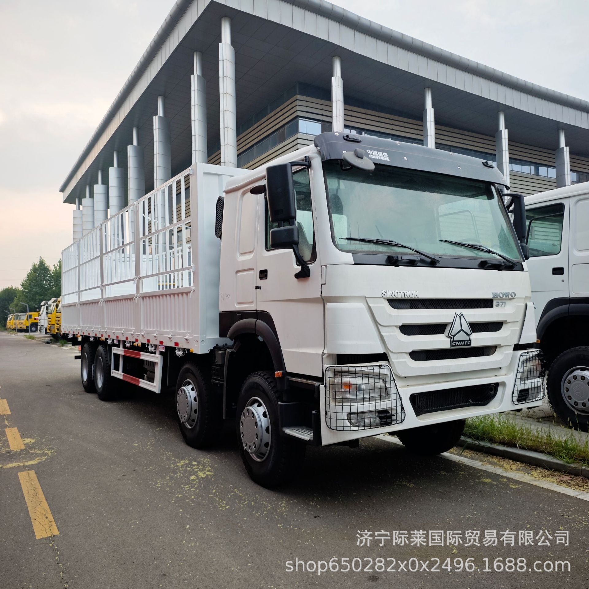 Export China Sinotruk Howo Howo Truck 8×4 Truck Large Pump 371-430 Horsepower Truck