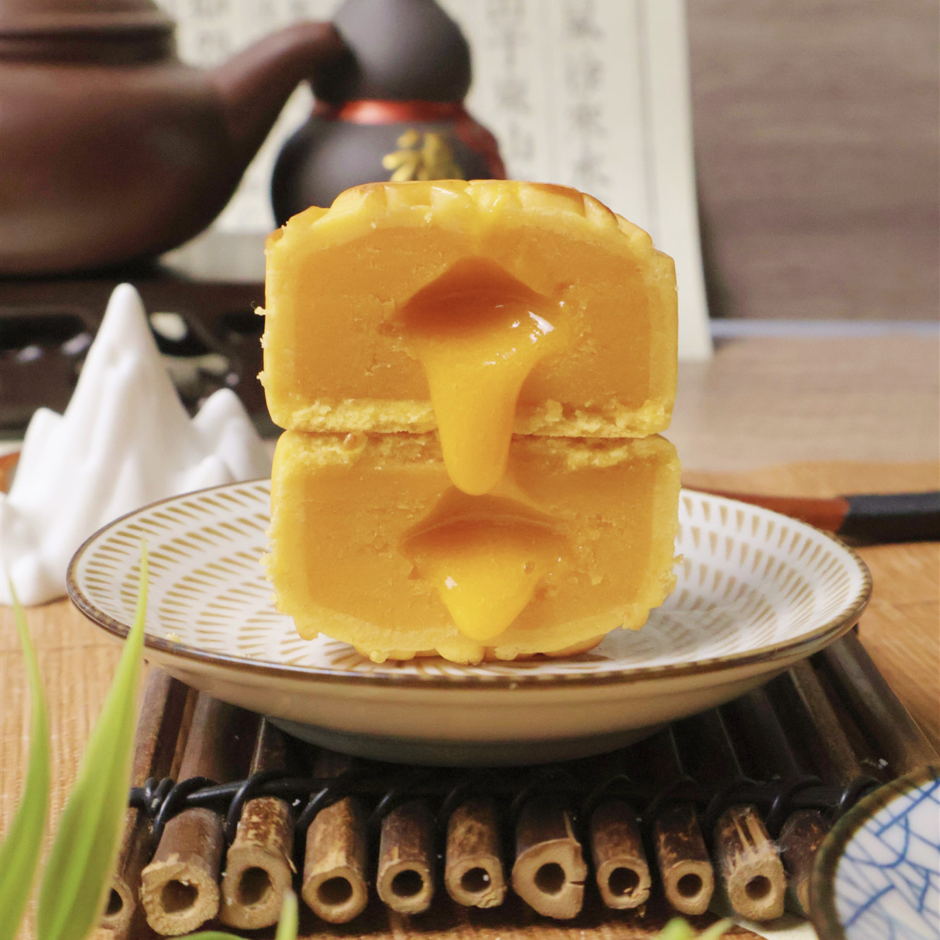 Hong Kong-Style Custard Mooncakes, Mid-Autumn Mooncakes, Durian Custard Mooncakes, Multi-Flavor Manufacturers Wholesale