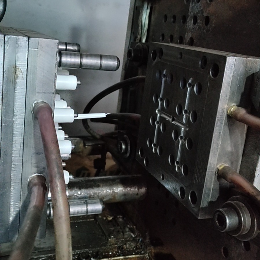 Factory supply soap dispenser check valve sink check valve integrated valve detergent stop valve 6mm8mm Universal