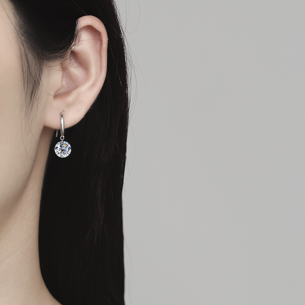 Cross-border Europe and the United States hot-selling moissanite simple ear hook perforated moisan diamond earrings plating 18k gold 2ct women