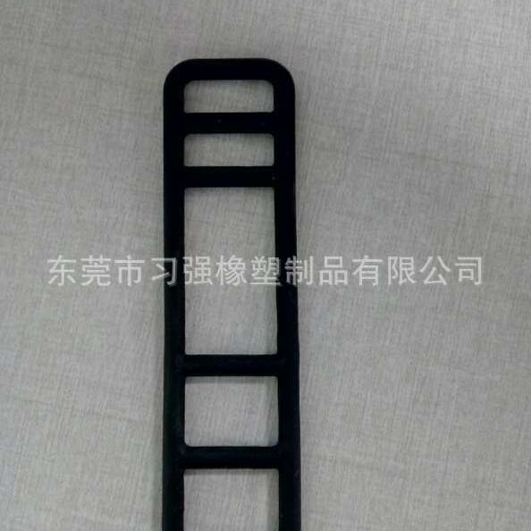 Производитель предлагает в наличии силиконовые ремешки для видеорегистраторов со скидками, гарантией качества и разнообразными стилями для автомобилей