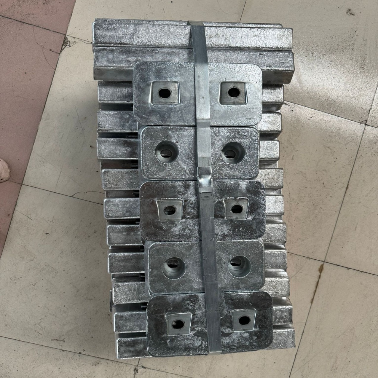 Bolt Connection Type Zinc Anode Ship Sacrificial Zinc Anode Zinc Alloy Block Zinc Rod Zinc Plate Cathodic Protection Anti-Corrosion Zinc Block
