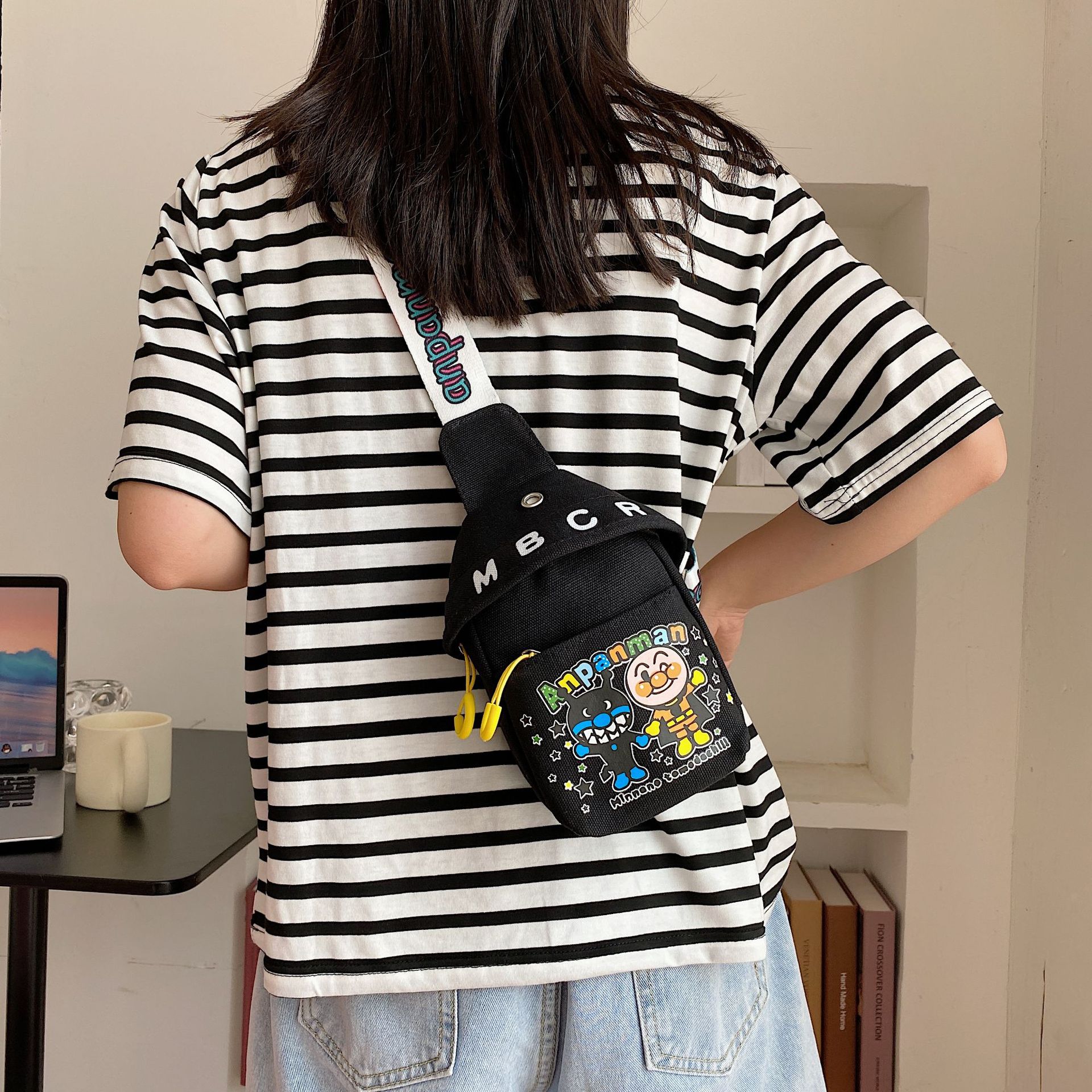 Bread Superman Messenger Bag Kindergarten Cartoon Cute Boys and Girls Chest Bag Baby Going Out Shoulder Crossbody Coin Purse