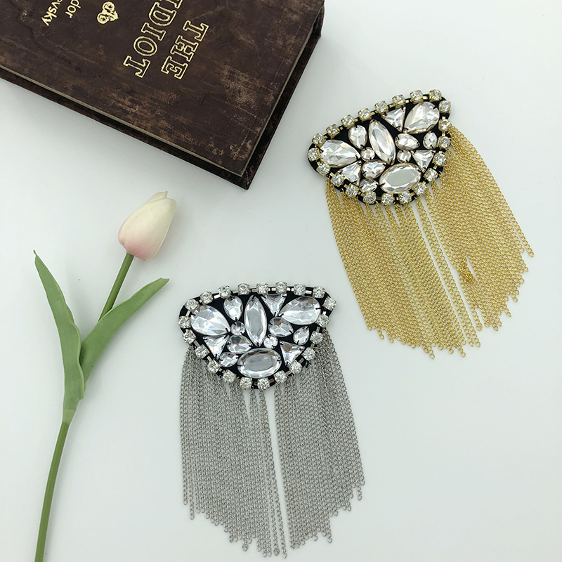 New products triangle pendant chain epaulets can be customized various styles of processing clothing epaulets manufacturers