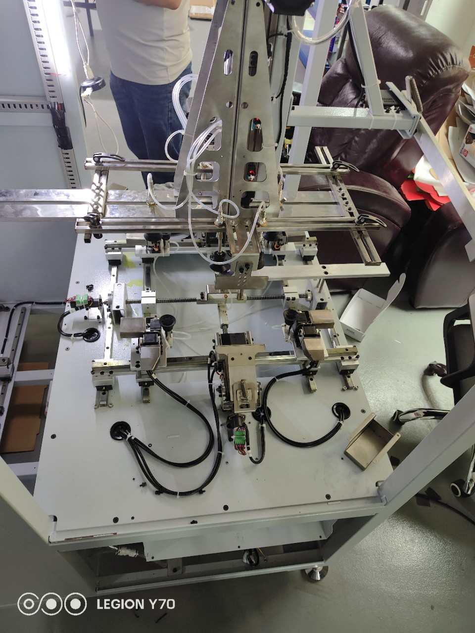 Оборудование для автоматизации, интеллектуальная машина для формирования картонов