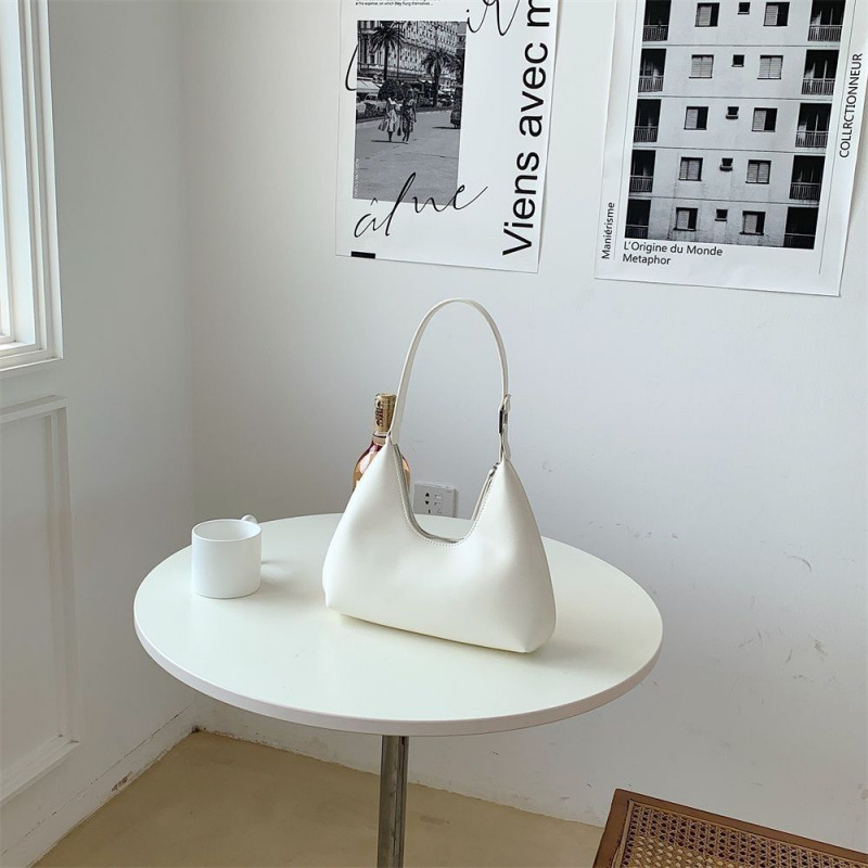 Korean Bags 2023 New Autumn Niche Retro Handbag Underarm Bag Shoulder Bag Versatile Large Capacity Baguette Changzhen