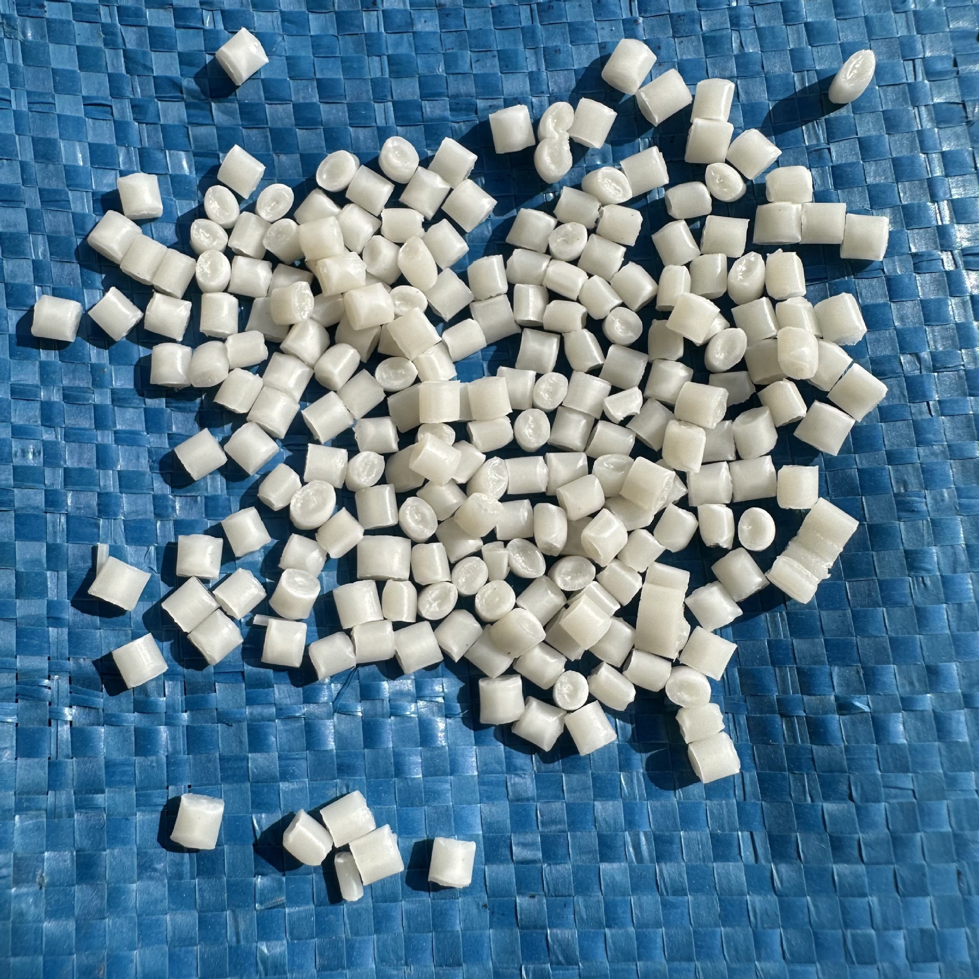 Discount sale 7726 recycled particles high soluble fat PP particles translucent high fluidity PP plastic particles
