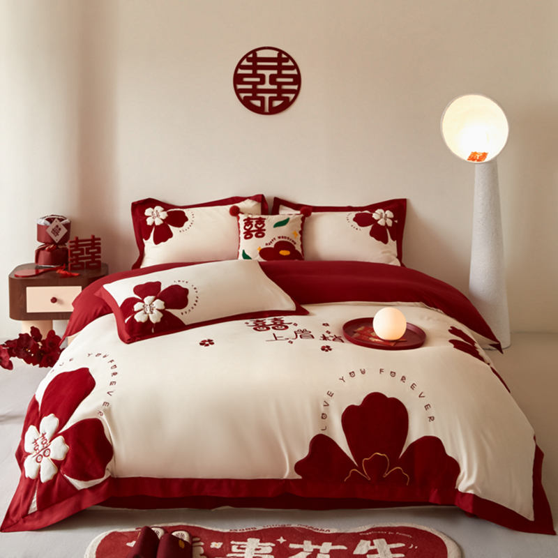 High-end Wedding Four-piece Set 2024 New Entry Luxury New Wedding Bedding Accompanying Big Red Bed Sheet Quilt Cover