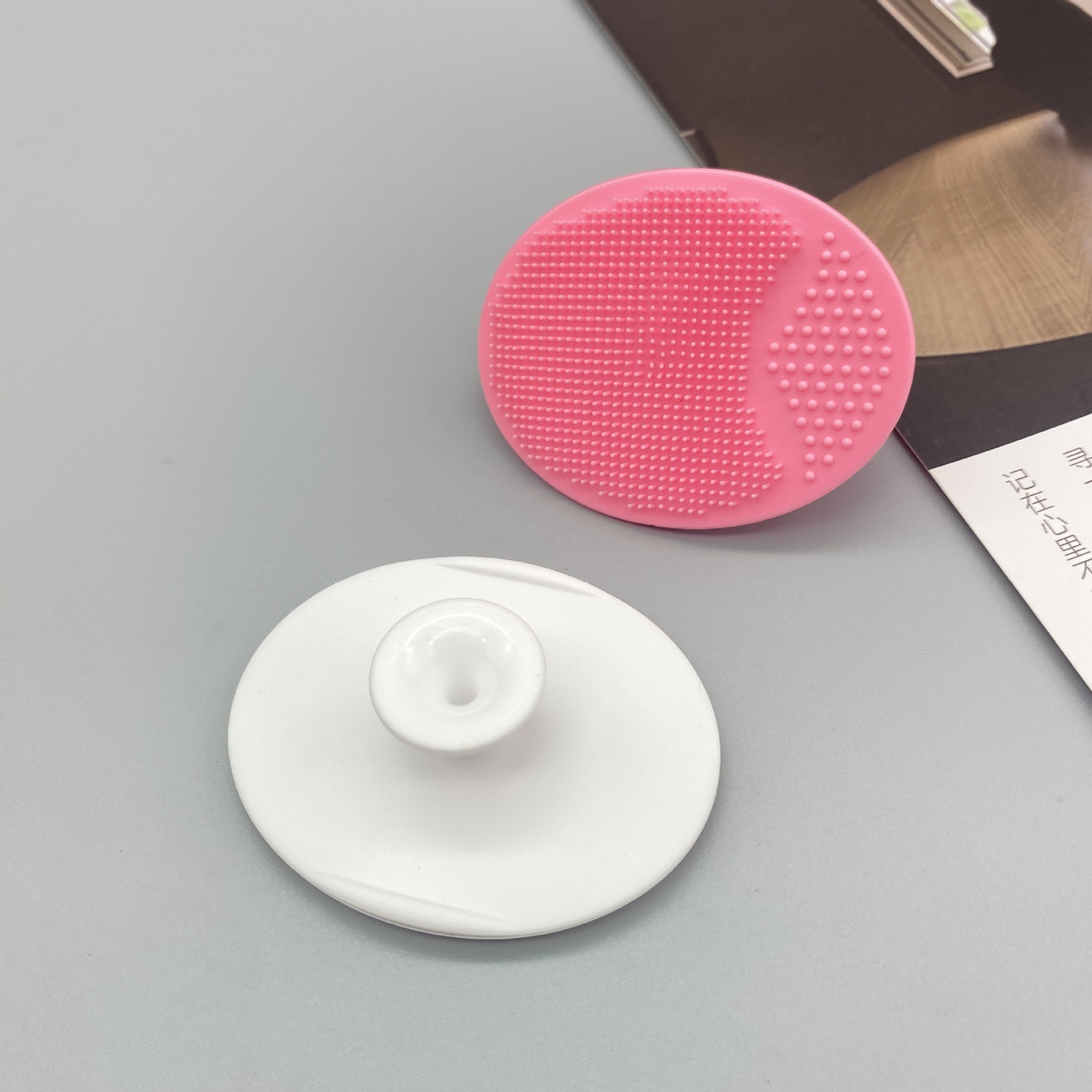 Manual small size Silicone Facial Brush Beauty Brush Face Cleaning Brush Silicone Baby Shampoo Brush Cleanser Makeup Brush