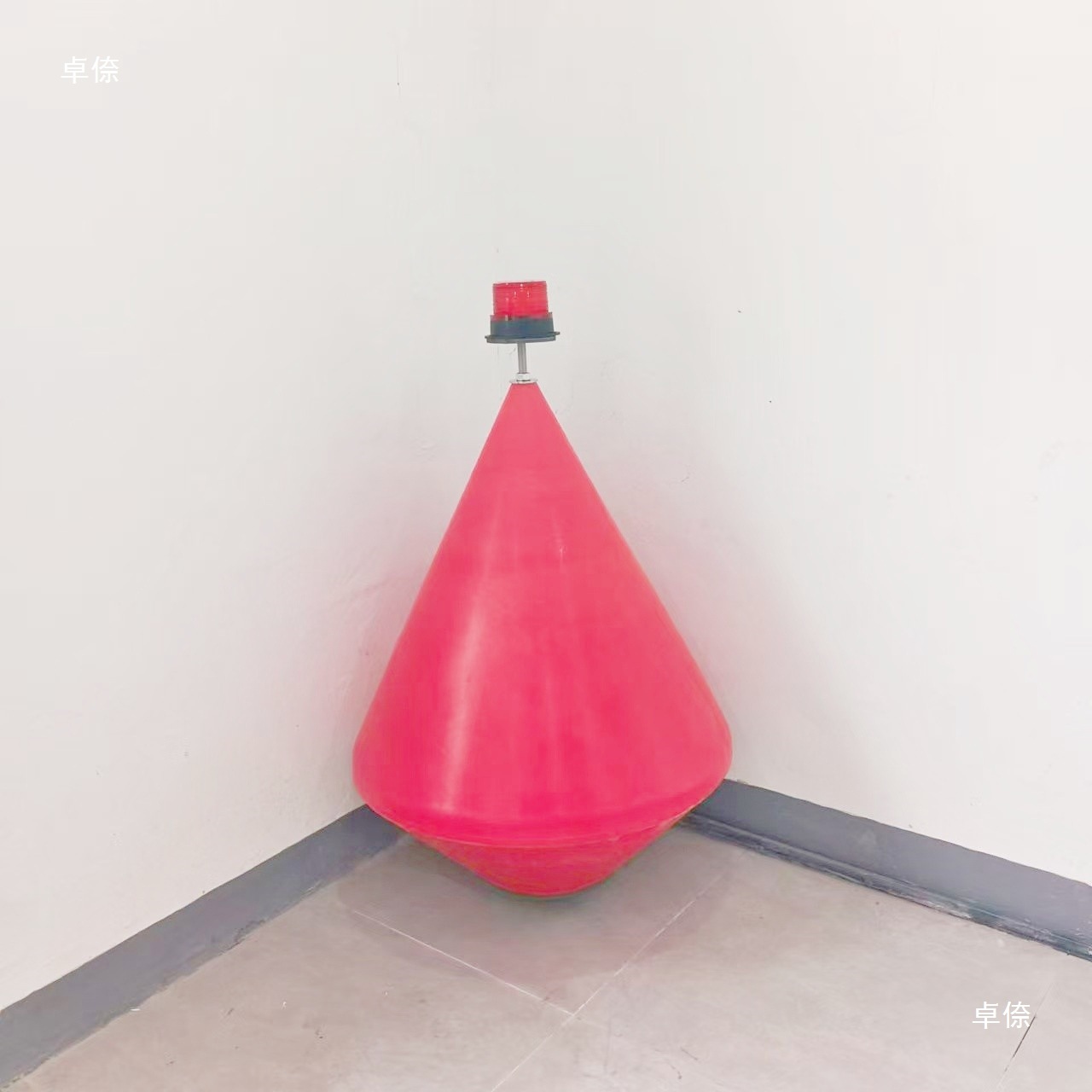 Commonly Used Warning Positioning Buoys and Navigation Buoys on Water, Multi-Size Dragon Boat Race Buoys, Rescue Training Buoys