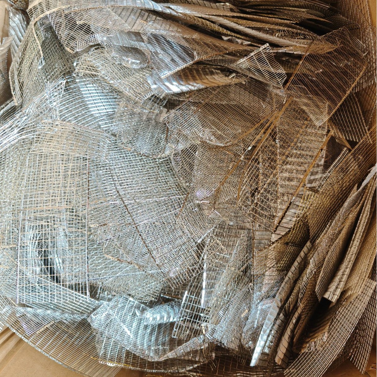 National Gold-Plated Recycling Ruihua Silver-Plated Led Waste Bracket Inventory Lamp Beads Electronic Waste Acquisition Door-To-Door