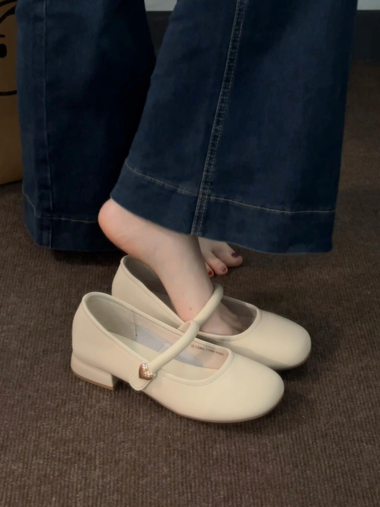 Элегантные туфли Мэри Джейн с сердечной пряжкой для женщин
