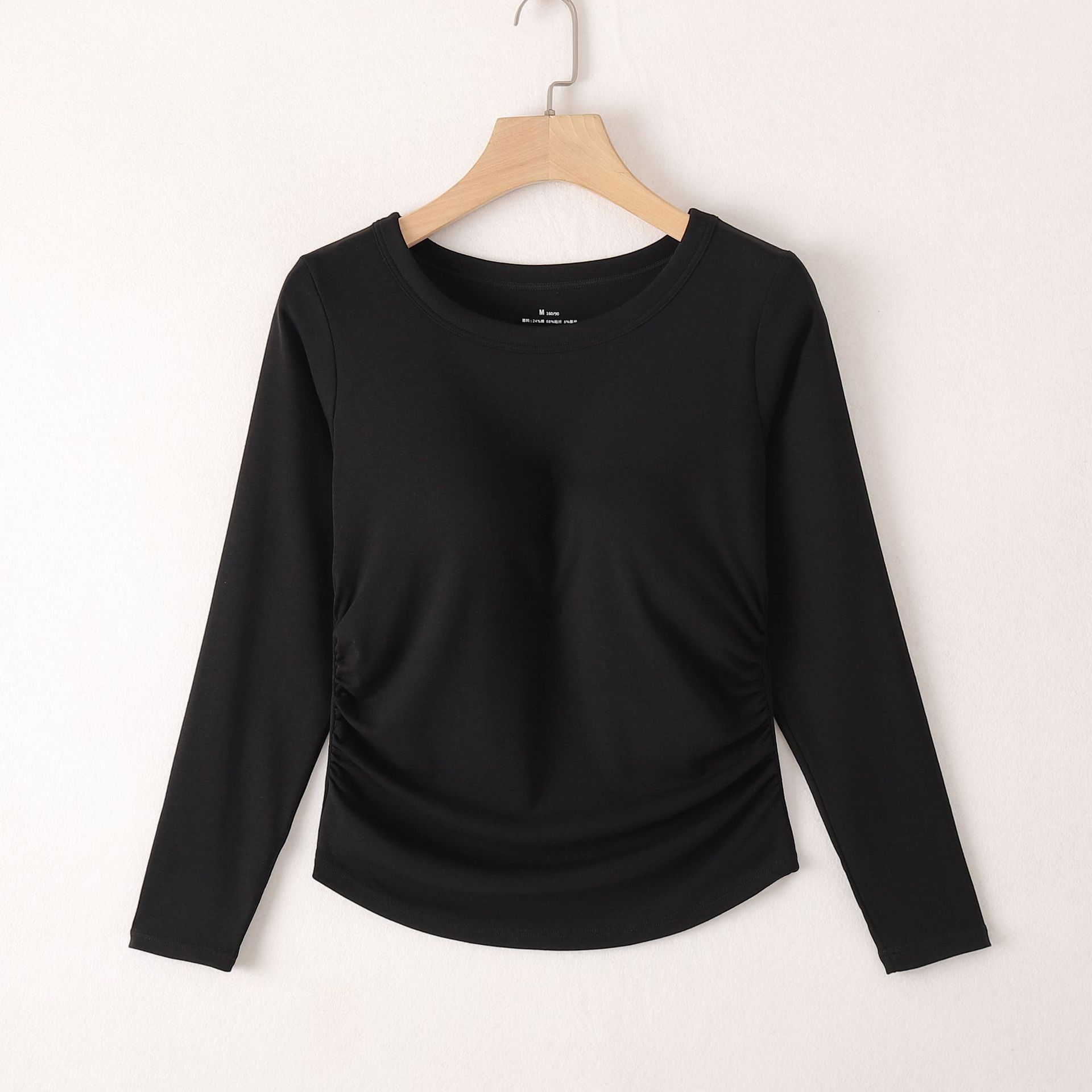 With chest pad integrated long anti-exposure wireless Cup round neck long sleeve top bottoming can be worn outside dovetail T-shirt