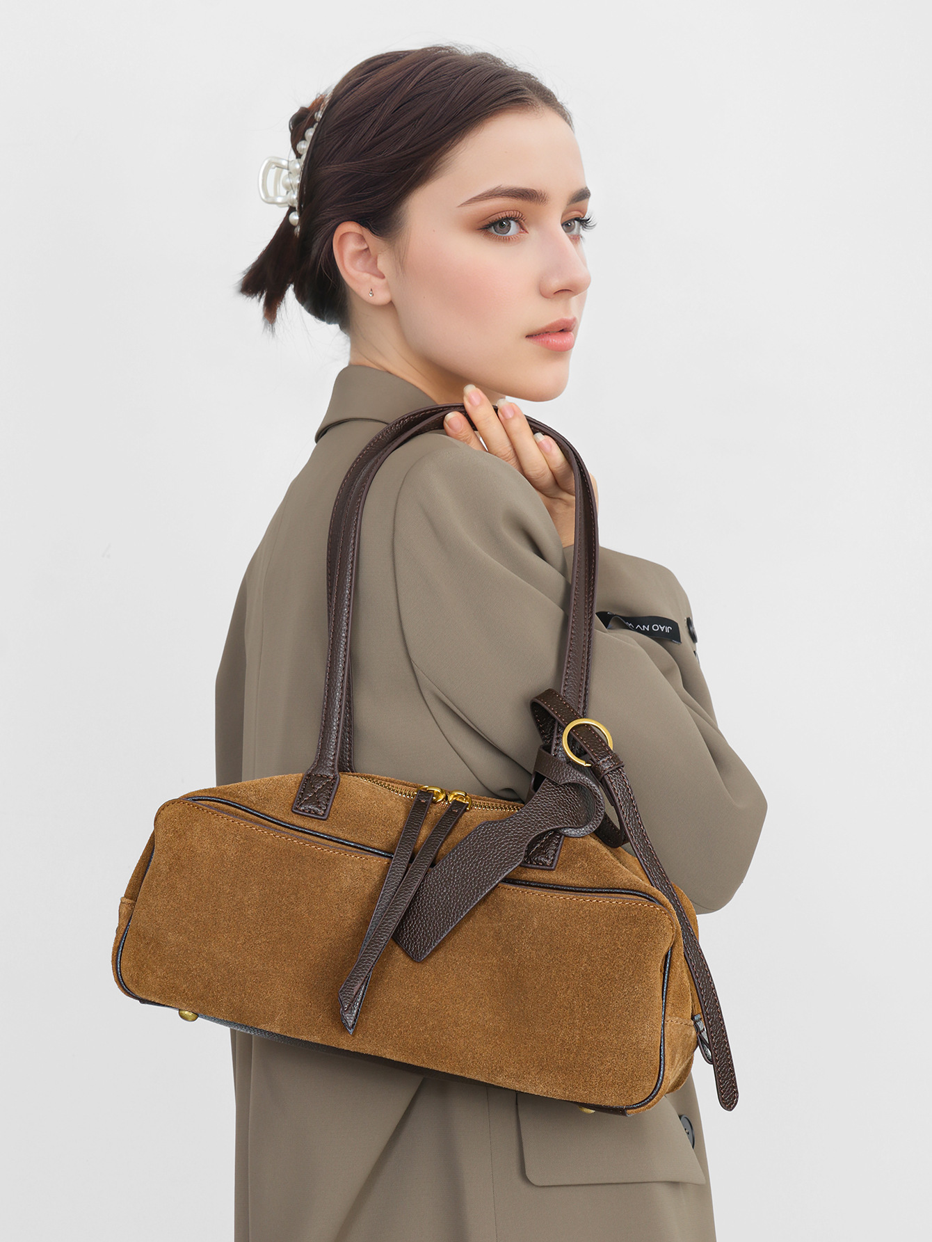 B Brand Bag Korean Niche Carriebowling Bowling Women's Bag Simple First Layer Cowhide Boston Bag
