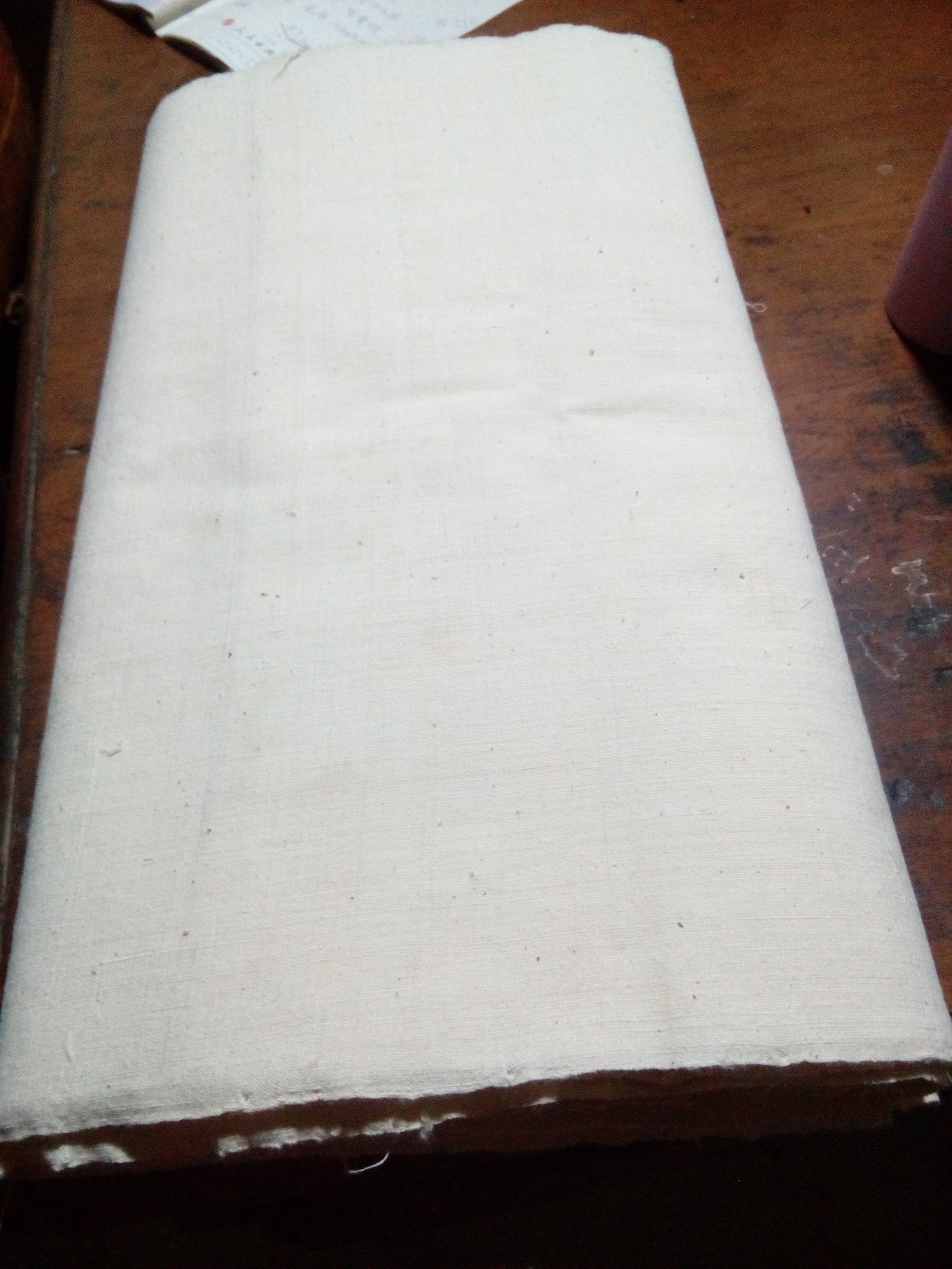 Handmade Folk Pure Cotton White Coarse Cloth Fabric with Natural Dyeing and Batik Material Original Design Chinese Style